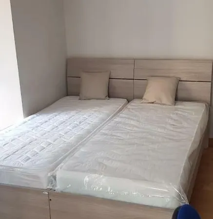 Maison Gio *